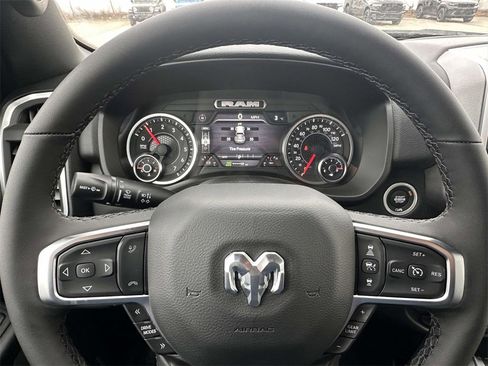 New 2026 RAM 1500 4x4 Crew Cab image 13