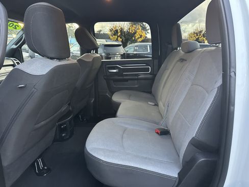 Used 2024 RAM 3500 Big Horn image 11