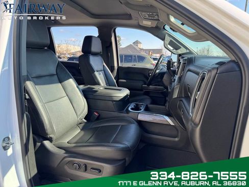 Used 2020 Chevrolet Silverado 2500 LTZ w/ LTZ Premium Package image 12