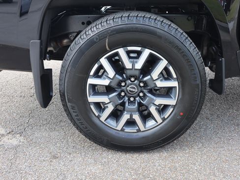 New 2026 Nissan Frontier SV w/ SV Convenience Package image 13