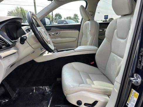 Used 2023 Volvo XC90 B6 Plus w/ Protection Package Premier AWD/4WD image 22