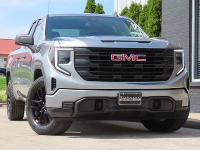 Used 2023 GMC Sierra 1500 Pro w/ Graphite Edition