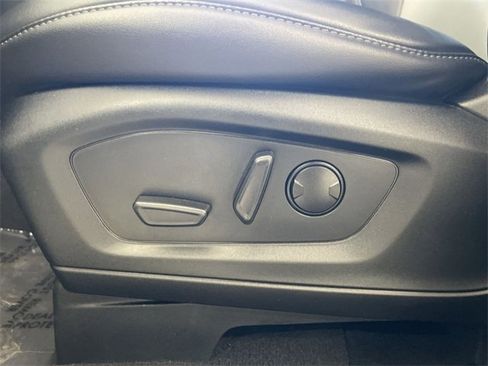 Used 2024 Ford Explorer XLT w/ Equipment Group 202A image 24