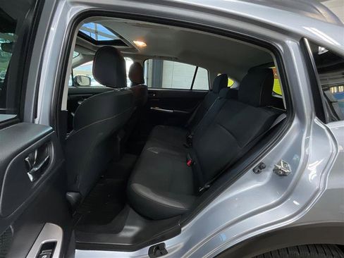 Used 2017 Subaru Crosstrek 2.0i Premium w/ Moonroof Package image 18