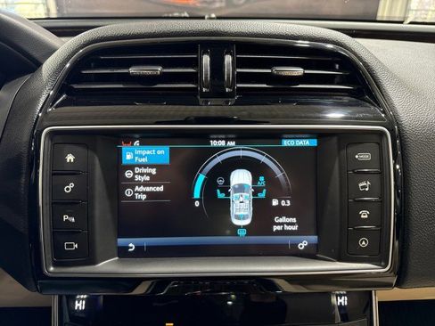 Used 2017 Jaguar XE Prestige image 80