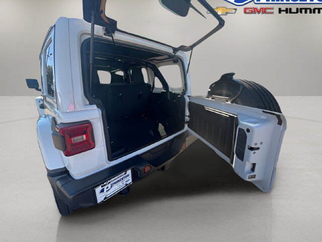 Used 2024 Jeep Wrangler Unlimited Sahara AWD/4WD image 36