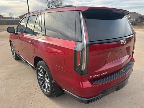 Used 2021 Cadillac Escalade Sport w/ Driver Assist Tech Package image 3