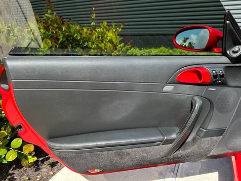 Used 2006 Porsche 911 Carrera 4S image 16