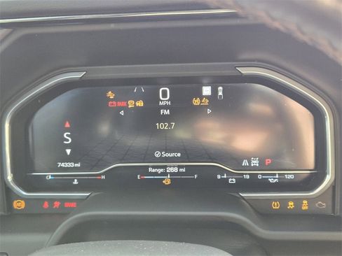 Used 2023 GMC Sierra 1500 AT4 w/ Technology Package image 9