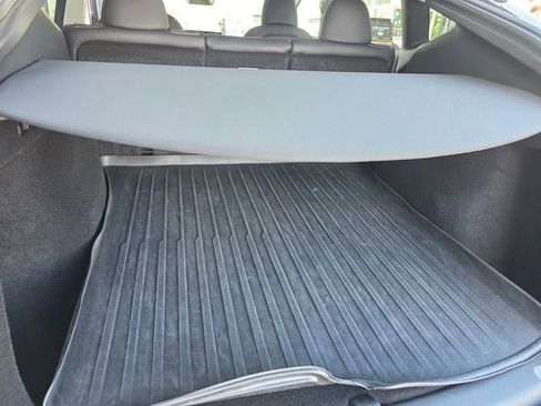 Used 2024 Tesla Model Y Performance image 17