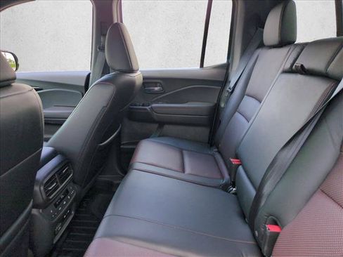 Used 2025 Honda Ridgeline Black Edition image 19
