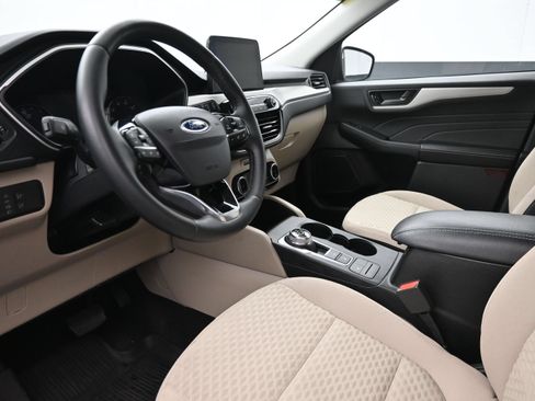 Used 2022 Ford Escape SE w/ Cold Weather Package AWD/4WD image 10