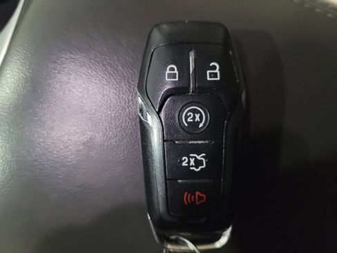 Used 2017 Lincoln MKX Reserve w/ Lincoln MKX Climate Package image 32