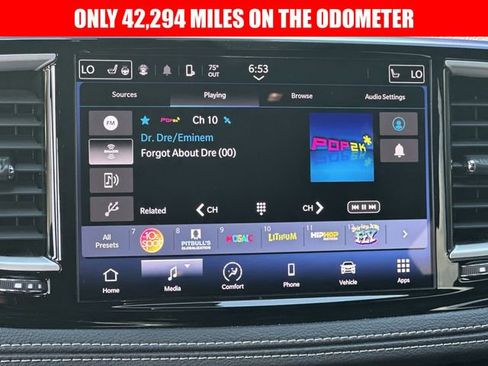 Used 2023 Chrysler Pacifica Touring-L w/ S Appearance Package FWD image 13
