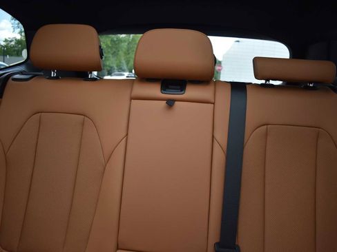 Used 2023 BMW X3 xDrive30i w/ Premium Package w/ZPA AWD/4WD image 19