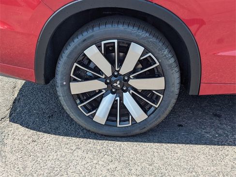 New 2025 Mitsubishi Outlander SEL image 5