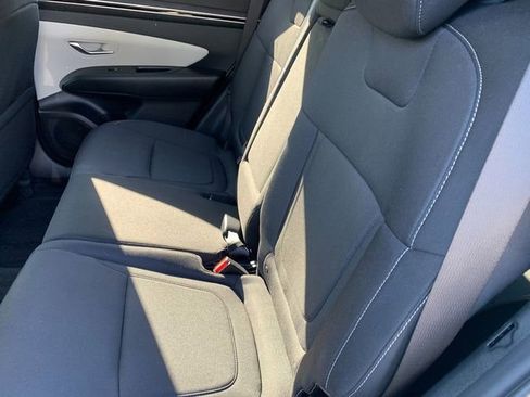 Certified 2023 Hyundai Tucson SEL AWD/4WD image 18