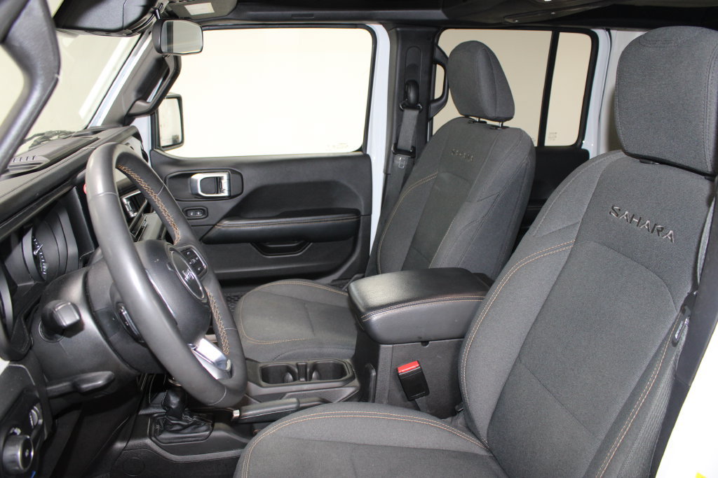 Used 2024 Jeep Wrangler Unlimited Sahara AWD/4WD image 13