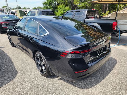 Used 2024 Honda Accord Sport image 5
