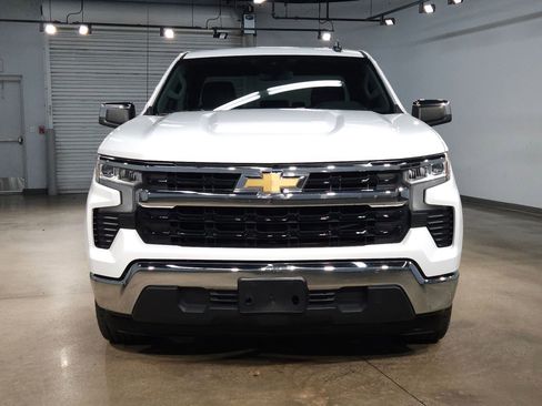 Used 2023 Chevrolet Silverado 1500 LT RWD image 2