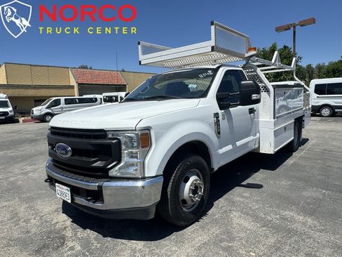 Used 2020 Ford F350 XL w/ Power Equipment Group RWD image 4