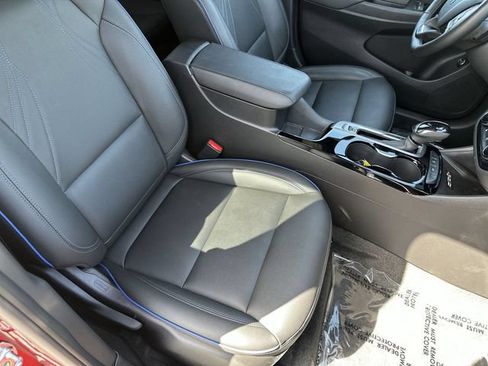 Certified 2025 Buick Envista Sport Touring w/ Convenience I Package FWD image 27