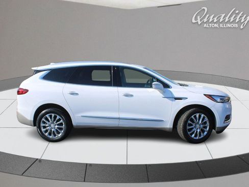 Used 2021 Buick Enclave Premium w/ Experience Buick Package image 3