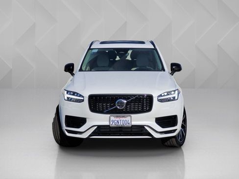 Certified 2023 Volvo XC90 T8 Ultimate w/ Lounge Package image 2