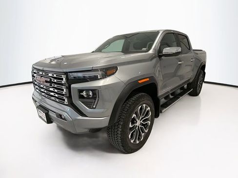 Certified 2024 GMC Canyon Denali image 3