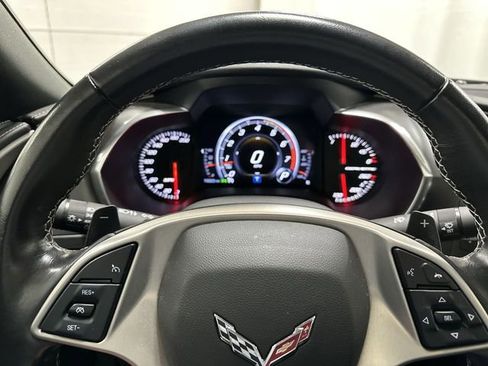Used 2018 Chevrolet Corvette Stingray Coupe w/ 1LT image 10