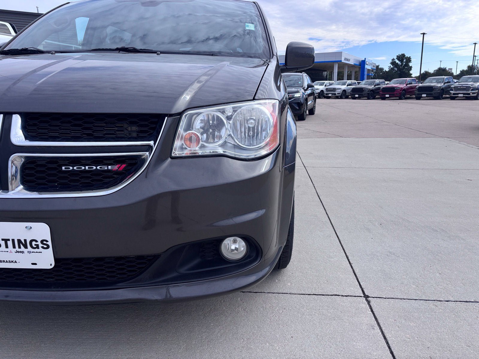 Used 2019 Dodge Grand Caravan SXT FWD image 10