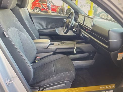 Used 2024 Hyundai Ioniq 6 SE RWD image 7
