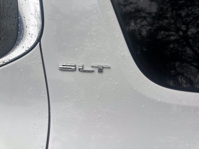 Used 2020 GMC Acadia SLT FWD image 7