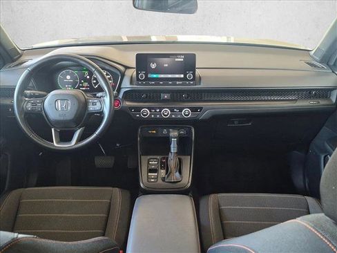 Used 2025 Honda CR-V Sport image 18