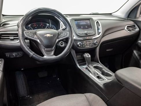Used 2020 Chevrolet Equinox LT w/ Driver Convenience Package FWD image 7