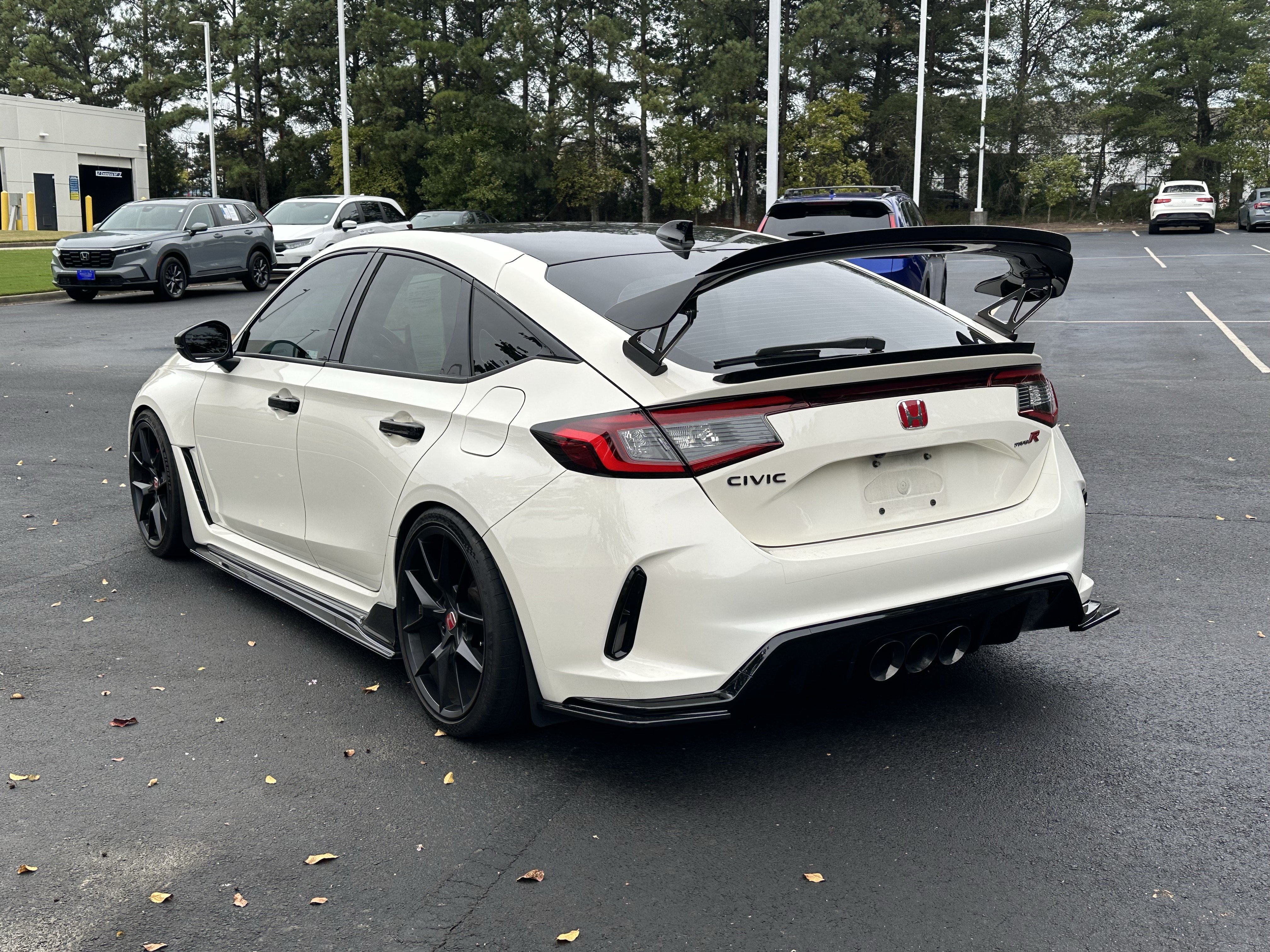 Used 2024 Honda Civic Type R image 10
