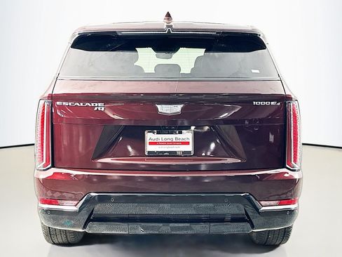 Used 2026 Cadillac Escalade IQ Sport 2 AWD/4WD image 3