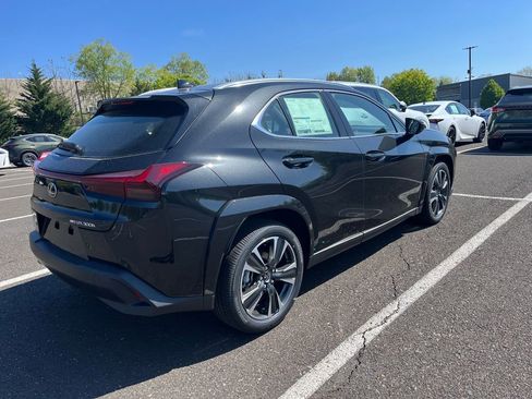 New 2026 Lexus UX 300h AWD image 3