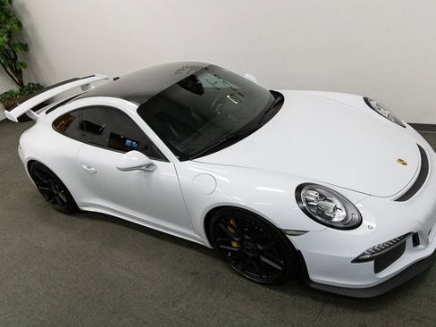 Used 2015 Porsche 911 GT3 image 26
