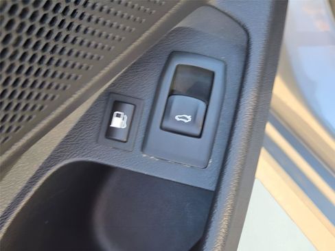 Used 2024 BMW 330e xDrive AWD/4WD image 26