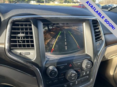 Used 2015 Jeep Grand Cherokee Limited image 14