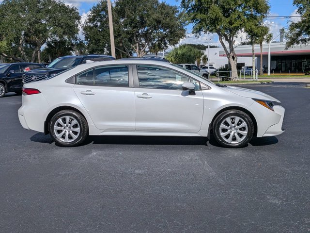 New 2027 Toyota Corolla LE FWD image 2