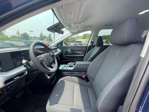 New 2026 Hyundai Ioniq 9 SE image 21