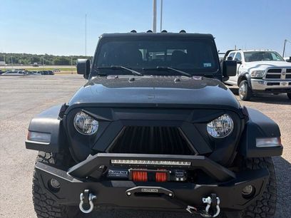 Used 2023 Jeep Gladiator Sport w/ Trailer Tow Package