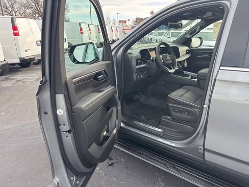 New 2026 Chevrolet Tahoe Premier w/ Sun And Tow Package image 9