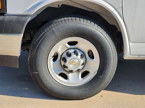 New 2025 Chevrolet Express 3500 w/ Power Convenience Package image 16