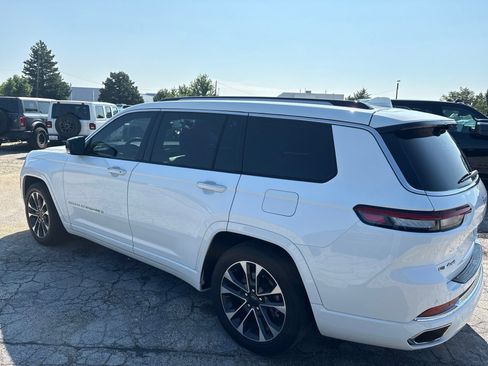 Used 2021 Jeep Grand Cherokee L Overland w/ Luxury Tech Group IV AWD/4WD image 7