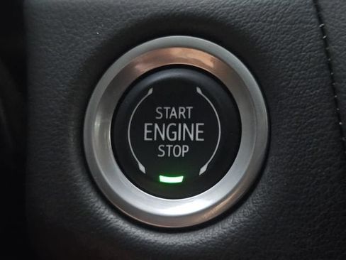 Used 2022 GMC Yukon AT4 AWD/4WD image 21