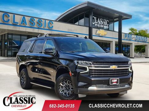 Used 2021 Chevrolet Tahoe LT w/ LT Signature Package AWD/4WD image 1