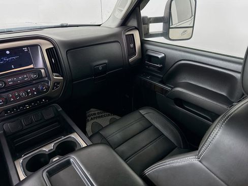 Used 2015 GMC Sierra 3500 Denali w/ Duramax Plus Package image 25